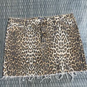 Angel Kiss denim cheetah print mini skirt, frayed, size XL